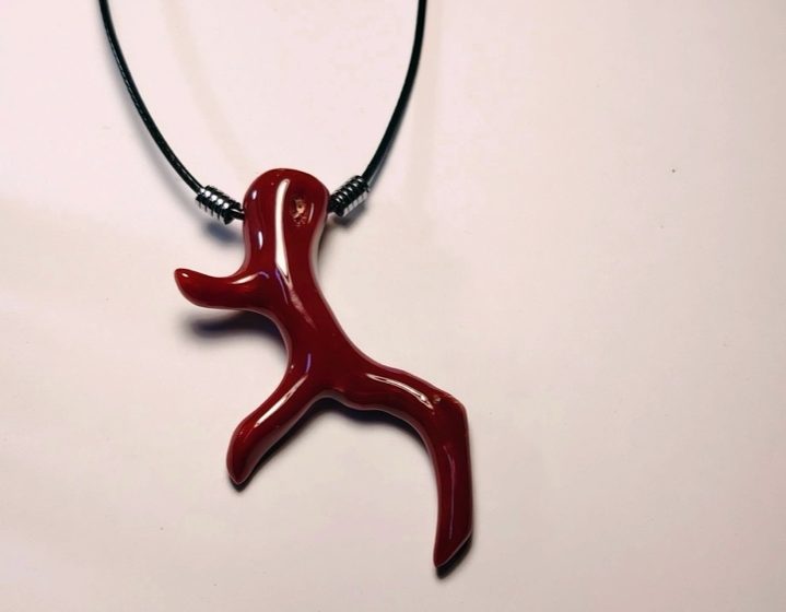 Pendentif corail rouge